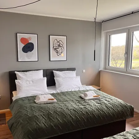 Holiday home Wohnglueck Frisches & Gemuetliches Design Mit Bbq, Garten & Arbeitsplatz Augsburg