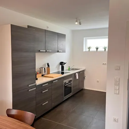 Wohnglueck Frisches & Gemuetliches Design Mit Bbq, Garten & Arbeitsplatz Holiday home Augsburg