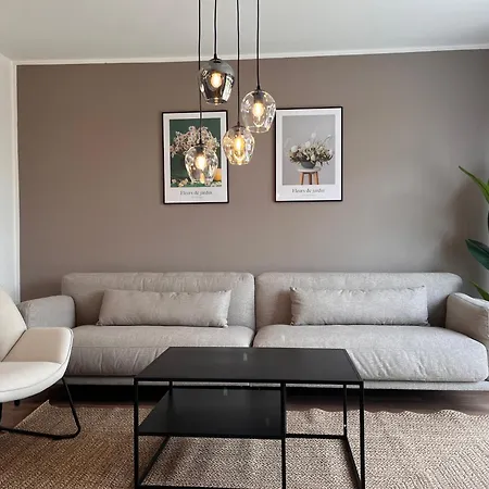 Wohnglueck Frisches & Gemuetliches Design Mit Bbq, Garten & Arbeitsplatz Holiday home *