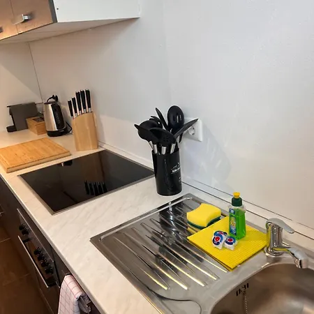 Wohnglueck Frisches & Gemuetliches Design Mit Bbq, Garten & Arbeitsplatz * Augsburg