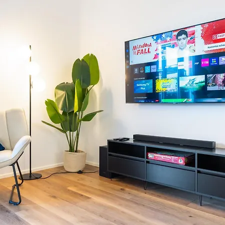 Neu - Frisches & Gemuetliches Design Mit Bbq, Garten & Arbeitsplatz *