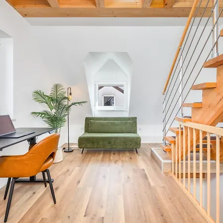 Holiday home Wohnglueck Frisches & Gemuetliches Design Mit Bbq, Garten & Arbeitsplatz Augsburg