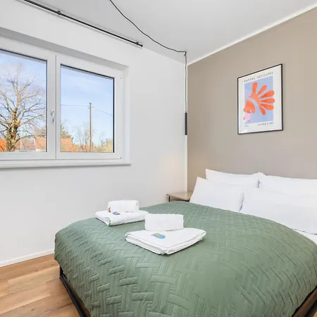 Neu - Frisches & Gemuetliches Design Mit Bbq, Garten & Arbeitsplatz Casa de Férias