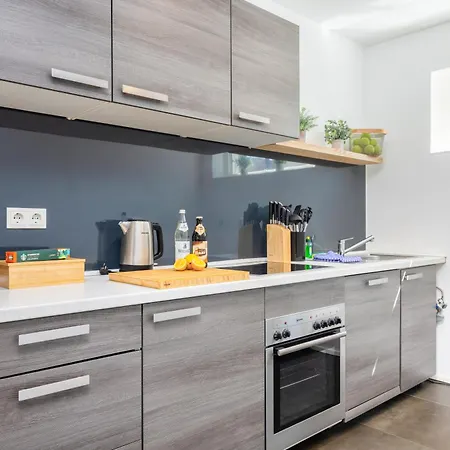 Neu - Frisches & Gemuetliches Design Mit Bbq, Garten & Arbeitsplatz Будинок відпочинку *