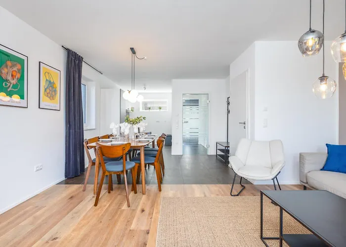 Neu - Frisches & Gemuetliches Design Mit Bbq, Garten & Arbeitsplatz Tatil Evi Augsburg