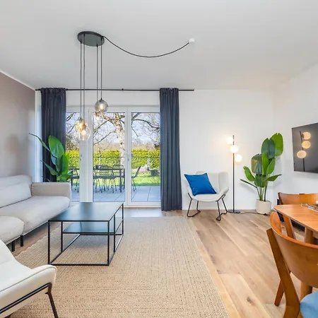 Wohnglueck Frisches & Gemuetliches Design Mit Bbq, Garten & Arbeitsplatz Vakantiehuis
